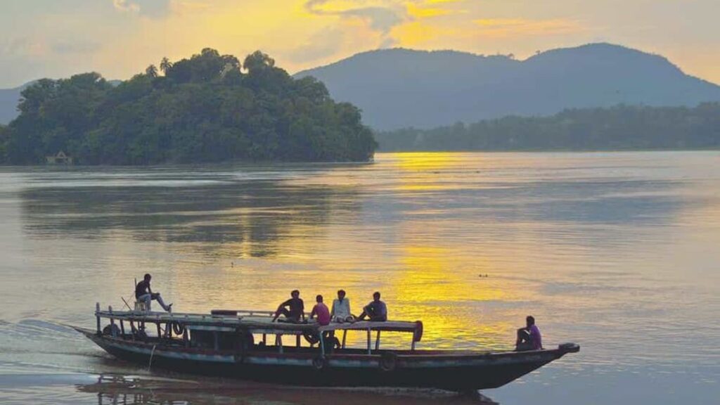 Boat Safari on the Brahmaputra